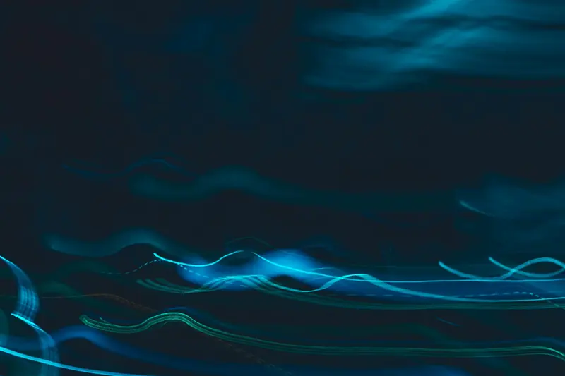 Hallucinations IA : définition, mécanismes et solutions